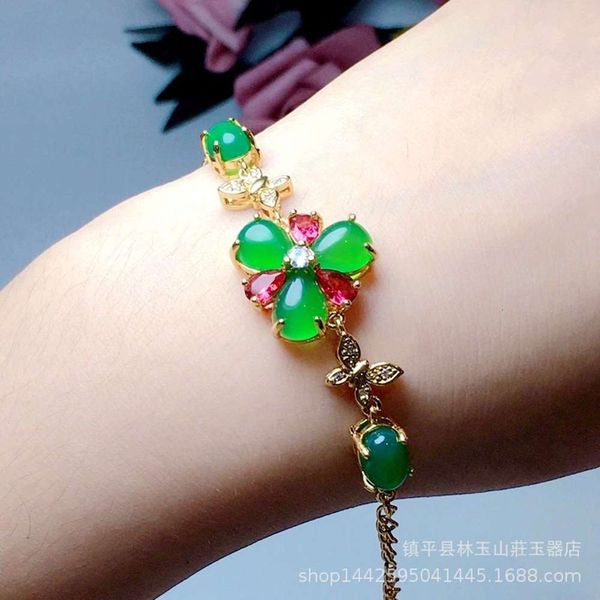 japanese and korean zircon inlaid lucky green chalcedony personalized green agate clover bracelet temperament jewelry, Black
japanese and korean zircon inlaid lucky green chalcedony personalized green agate clover bracelet temperament jewelry, Black