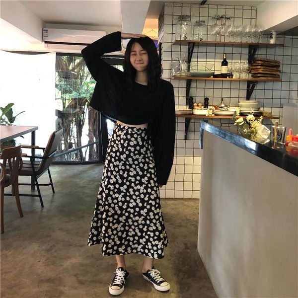 skirts vintage floral print ruffle pleated long summer women korean skirt streetwear drawstring elastic waist midi s, Black
skirts vintage floral print ruffle pleated long summer women korean skirt streetwear drawstring elastic waist midi s, Black