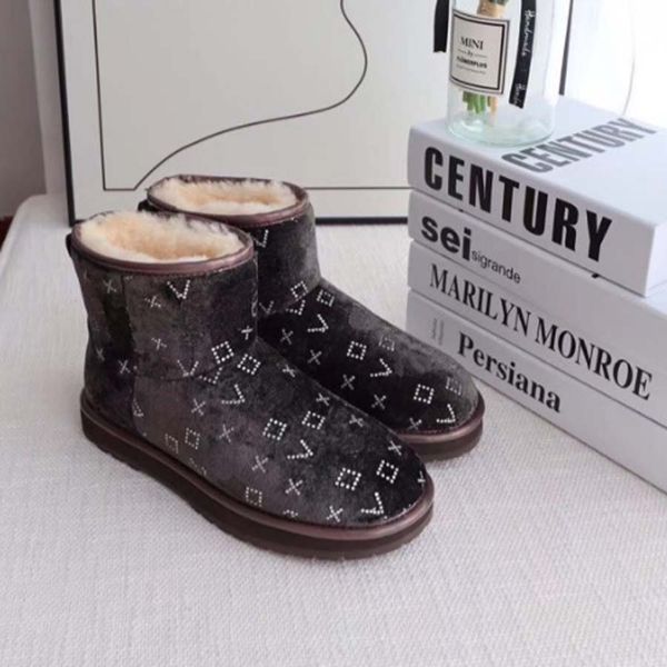 classics winter snow boots real fur slides leather waterproof warm knee high boot fashion booties with box by shoe10 73, Black
classics winter snow boots real fur slides leather waterproof warm knee high boot fashion booties with box by shoe10 73, Black