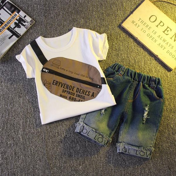 2 pcs boys casual suit round neck short sleeve messenger bag print t shirt loose ripped jeans shorts sets summer, White
2 pcs boys casual suit round neck short sleeve messenger bag print t shirt loose ripped jeans shorts sets summer, White