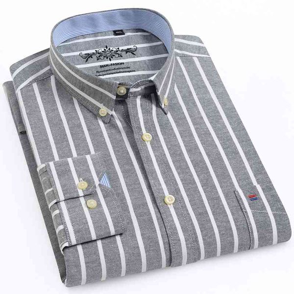men's oxford long sleeved check plaid shirt patch chest pocket regular-fit checkered/striped printed casual button down shirts 210331, White;black
men's oxford long sleeved check plaid shirt patch chest pocket regular-fit checkered/striped printed casual button down shirts 210331, White;black