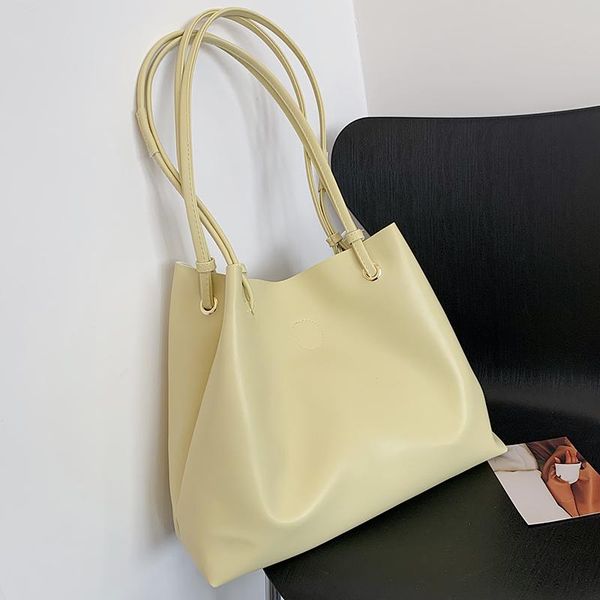 gentle style shoulder bag large capacity soft leather tote hand bag women's fashion solid color summer messenger bags
gentle style shoulder bag large capacity soft leather tote hand bag women's fashion solid color summer messenger bags
