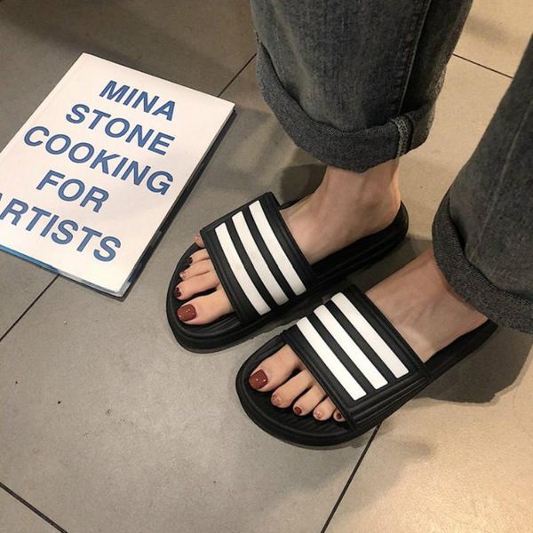 slippers summer men beach shoes male flip flops lightweight fashion arrival lovers couple bathroom slides 45, Black
slippers summer men beach shoes male flip flops lightweight fashion arrival lovers couple bathroom slides 45, Black