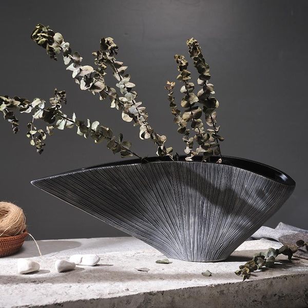 vases abstract art ceramic vase decoration simple creative crafts home decorations dried flowers
vases abstract art ceramic vase decoration simple creative crafts home decorations dried flowers