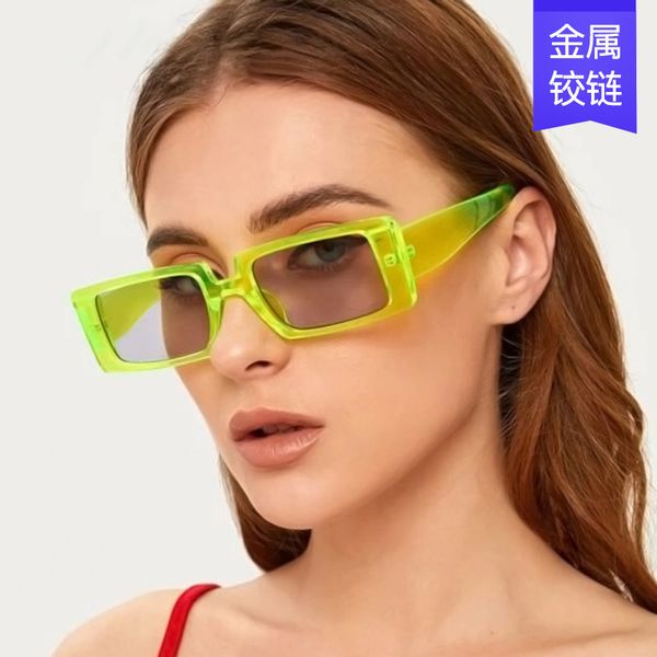 sunglasses the new fashion trend in square sunglasses female transparent color personality street snap catwalk, White;black
sunglasses the new fashion trend in square sunglasses female transparent color personality street snap catwalk, White;black