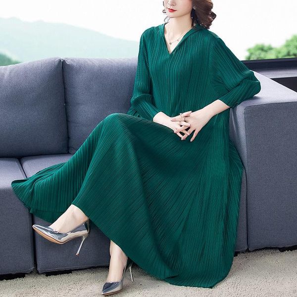 casual dresses 2021 oversize loose hooded dress women's autumn fashion v-neck pleated long female vestidos aq1278, Black;gray
casual dresses 2021 oversize loose hooded dress women's autumn fashion v-neck pleated long female vestidos aq1278, Black;gray