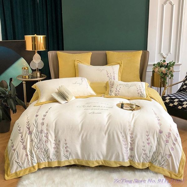 bedding sets winter home textile 1.8mbedding set small fresh lavender embroidery milk velvet duvet cover simple autumn thickening warm
bedding sets winter home textile 1.8mbedding set small fresh lavender embroidery milk velvet duvet cover simple autumn thickening warm