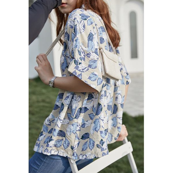 printed film suit collar short sleeve female design feeling restore old manners in summer, White
printed film suit collar short sleeve female design feeling restore old manners in summer, White