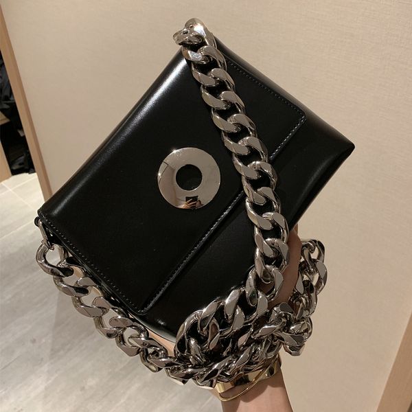 wide chain women crossbody bags pu leather small messenger bag for female sling bags all match black bolsa feminine handbag l00
wide chain women crossbody bags pu leather small messenger bag for female sling bags all match black bolsa feminine handbag l00