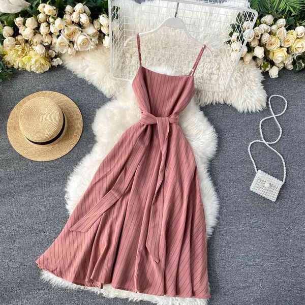 summer stripe dres korean retro square collar slim with belt midi woman casual beach long robe vestidos 210602, Black;gray
summer stripe dres korean retro square collar slim with belt midi woman casual beach long robe vestidos 210602, Black;gray