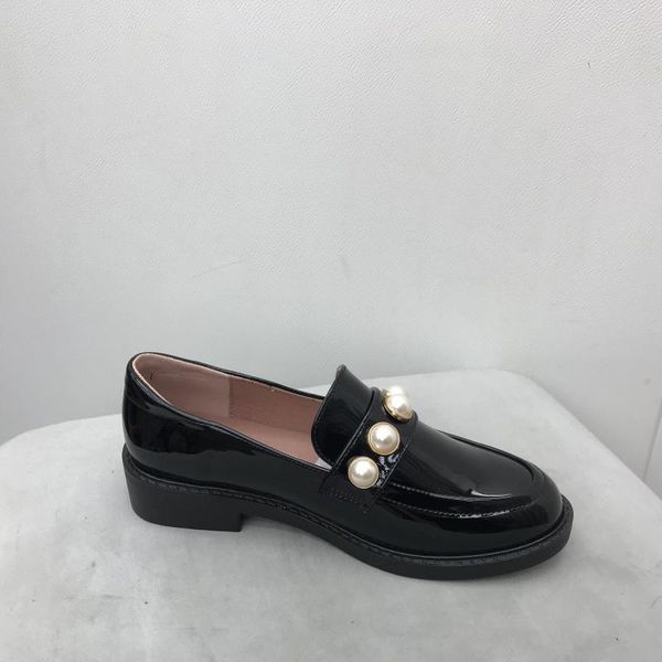dress shoes patent leather platform loafers pearl slip on women black casual round toe chaussure femme retro single
dress shoes patent leather platform loafers pearl slip on women black casual round toe chaussure femme retro single