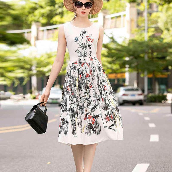 floral track female impression dressed in sleeveless summer waist vintage holidaybech boho dress street, Black;gray
floral track female impression dressed in sleeveless summer waist vintage holidaybech boho dress street, Black;gray