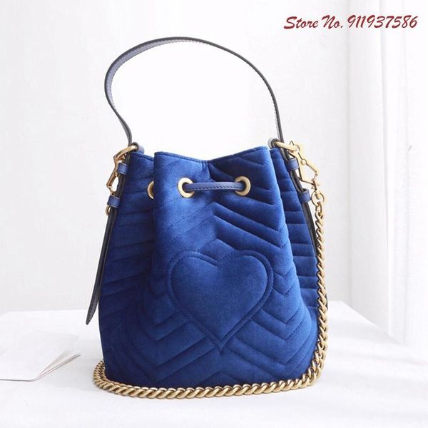 evening bags ladies velvet bucket bag 2021 style high-end brand female messenger large-capacity shopper handbag shoulder
evening bags ladies velvet bucket bag 2021 style high-end brand female messenger large-capacity shopper handbag shoulder