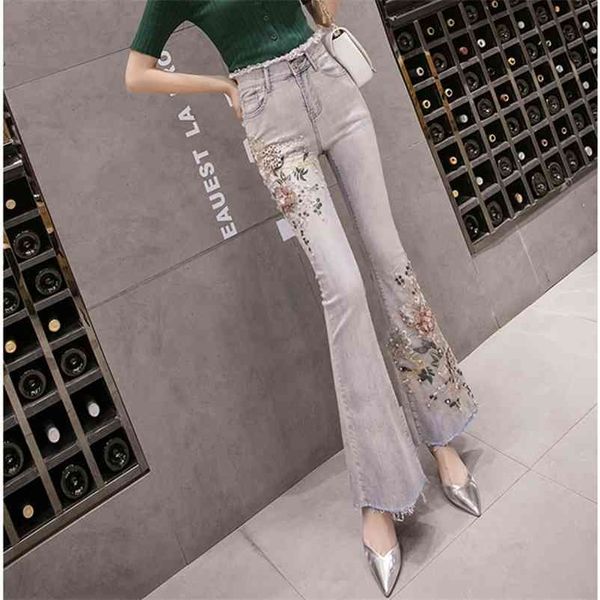 embroidery flower flare jeans fashion women europe style beads skinny denim pants of ladies female jean trousers a3233 210519, Blue
embroidery flower flare jeans fashion women europe style beads skinny denim pants of ladies female jean trousers a3233 210519, Blue
