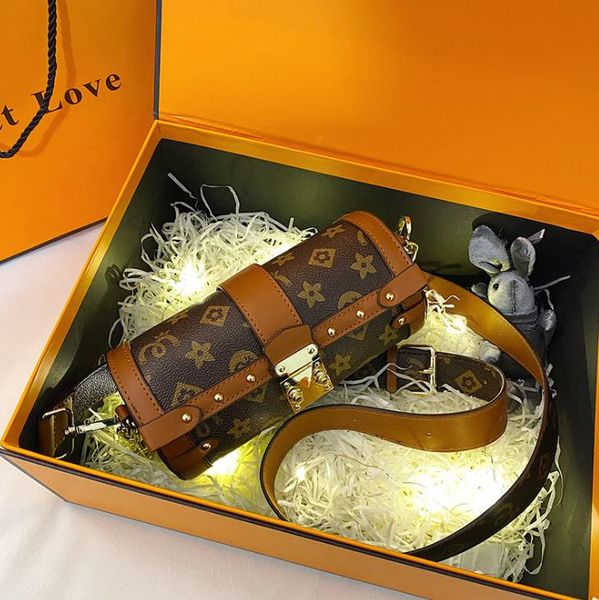 niche design mini bags high-quality cylinder shoulder messenger pillow bag
niche design mini bags high-quality cylinder shoulder messenger pillow bag