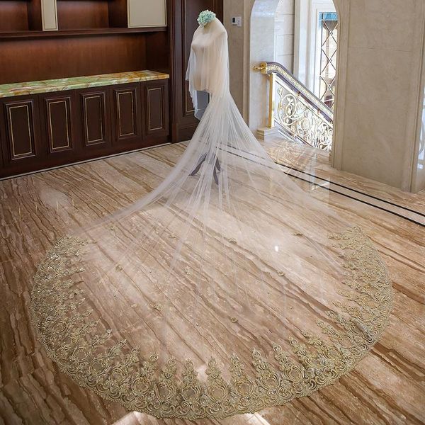 bridal veils stunning wedding veil 2021 two layers gold lace applique bride soft tulle 4 meters long with comb, Black
bridal veils stunning wedding veil 2021 two layers gold lace applique bride soft tulle 4 meters long with comb, Black
