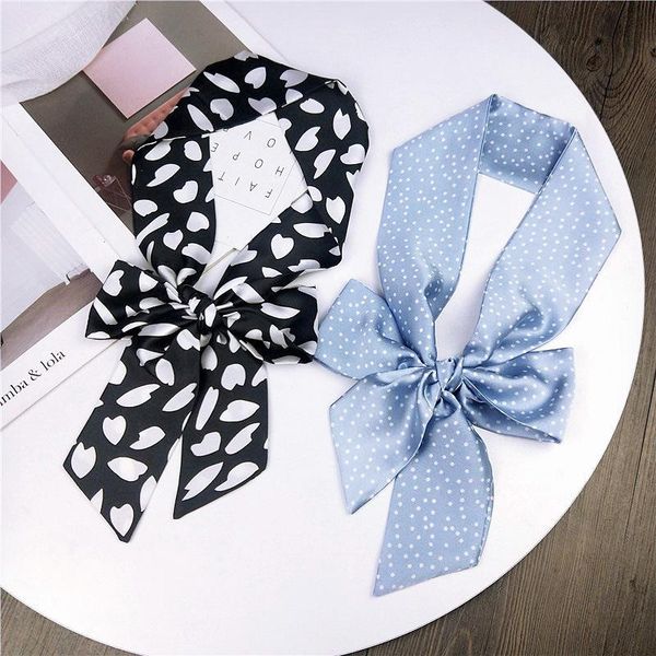 scarves 2021 imitate silk scarf ribbon hair band women two-sided drop printing twill small bind bag hijab accessories, Blue;gray
scarves 2021 imitate silk scarf ribbon hair band women two-sided drop printing twill small bind bag hijab accessories, Blue;gray