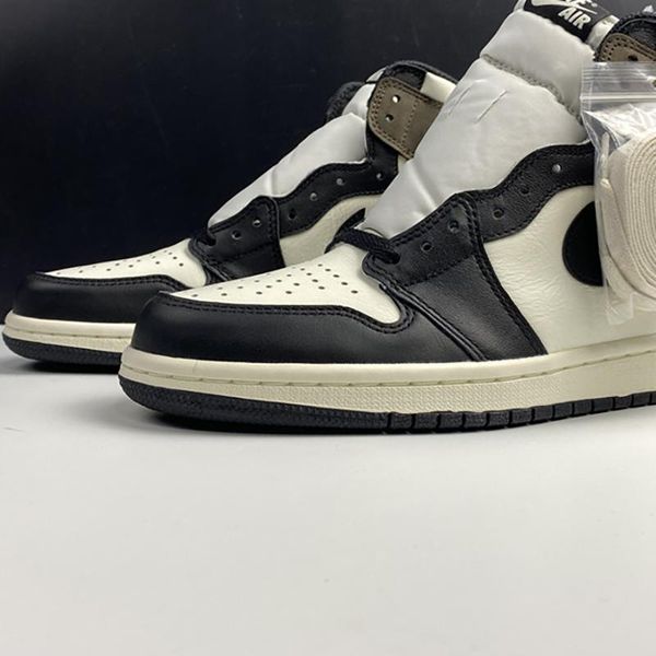 air 1 high og dark mocha 555088-105 1s i women men sports shoes sneakers trainers with original box, Black;white
air 1 high og dark mocha 555088-105 1s i women men sports shoes sneakers trainers with original box, Black;white