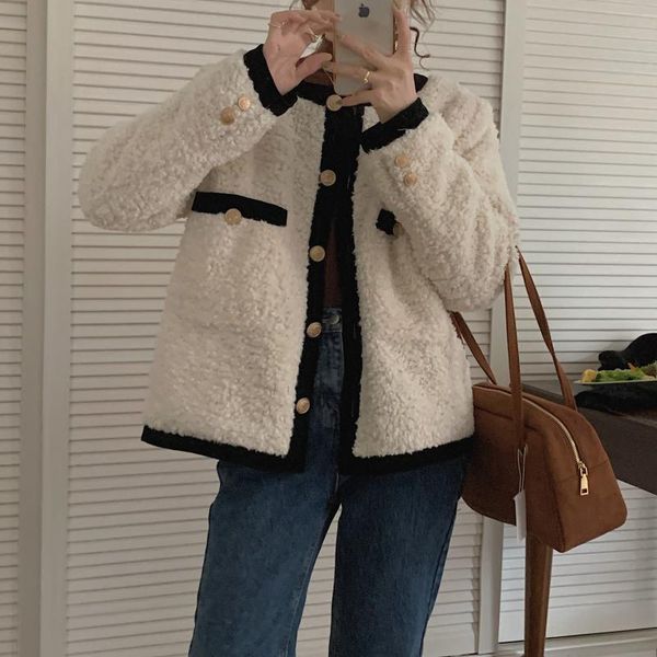 women's jackets korean style faux lamb fur coat winter 2021 loose o-neck single breasted casual furry jacket vintage outerwear autumn, Black;brown
women's jackets korean style faux lamb fur coat winter 2021 loose o-neck single breasted casual furry jacket vintage outerwear autumn, Black;brown