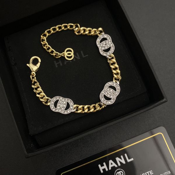 design jewelry silver zircon earrings simple twist chain hollowed out small fragrance fashion women's versatile bracelet, Golden;silver
design jewelry silver zircon earrings simple twist chain hollowed out small fragrance fashion women's versatile bracelet, Golden;silver