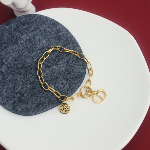 cd ot buckle letter thick chain temperament net red lady does not collide with fashion ti-tanium steel bracelet, Black
cd ot buckle letter thick chain temperament net red lady does not collide with fashion ti-tanium steel bracelet, Black
