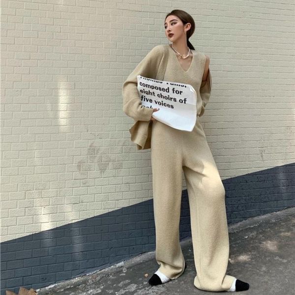 women's two piece pants autumn solid color knitted suit three-piece set casual loose cardigan jacket v-neck vest high waist female outf, White
women's two piece pants autumn solid color knitted suit three-piece set casual loose cardigan jacket v-neck vest high waist female outf, White