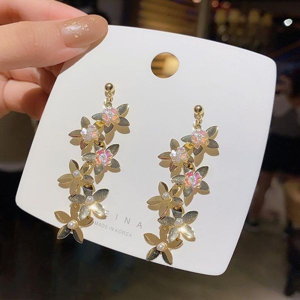 dangle & chandelier wholesale sterling silvers post flower tassel earrings exaggerated pearl eardrops simple jewelry drop fashion, Silver
dangle & chandelier wholesale sterling silvers post flower tassel earrings exaggerated pearl eardrops simple jewelry drop fashion, Silver