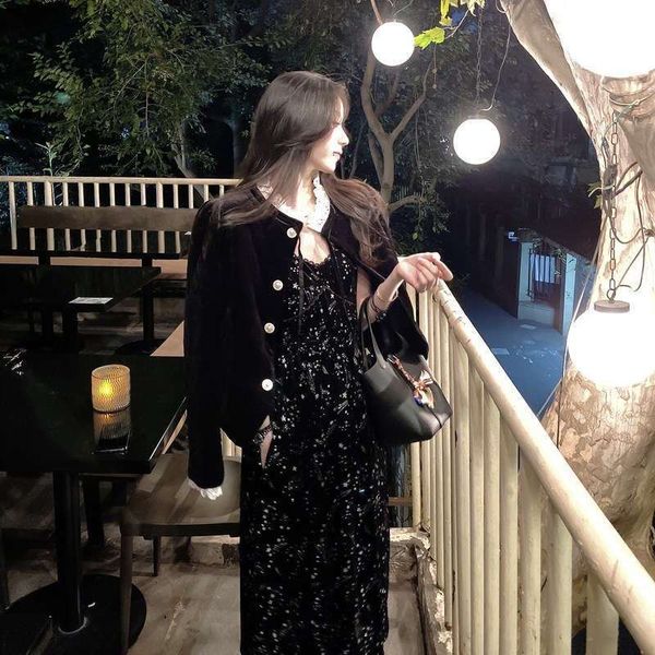 casual dresses celebrity janvini temperament velvet suspender dress for women style underlay slim fitting little black skirt, Black;gray
casual dresses celebrity janvini temperament velvet suspender dress for women style underlay slim fitting little black skirt, Black;gray