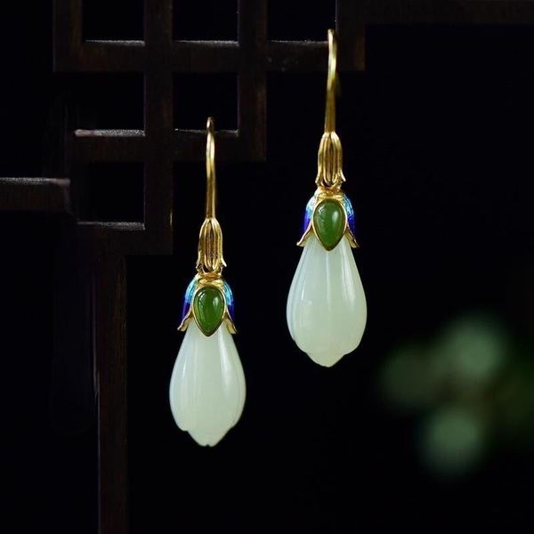 designer original silver inlaid hetian magnolia flower drop-shaped earrings elegant charm and exquisite jewelry for women dangle & chandelie
designer original silver inlaid hetian magnolia flower drop-shaped earrings elegant charm and exquisite jewelry for women dangle & chandelie