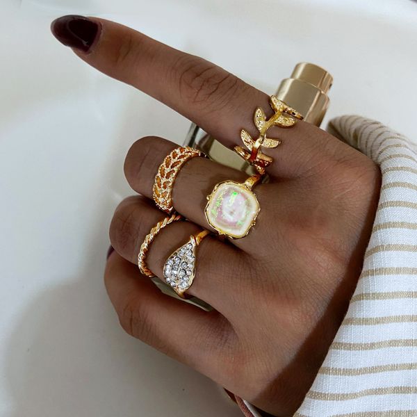 personalized ring creative cool wind geometric gilded joint ring set 5-piece joint ring set, Silver
personalized ring creative cool wind geometric gilded joint ring set 5-piece joint ring set, Silver