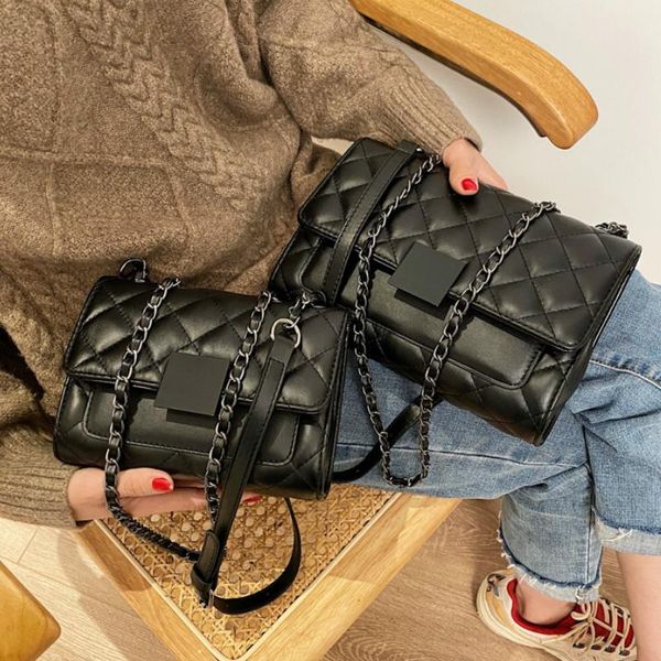 winter black quilted retro small crossbody bag women's 2021 fashion all-match simple shoulder tote bags
winter black quilted retro small crossbody bag women's 2021 fashion all-match simple shoulder tote bags