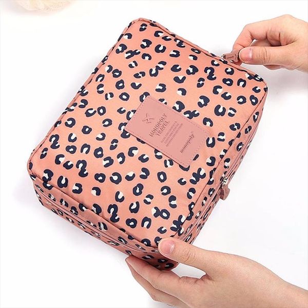 cosmetic bag women environmental protection travel portable makeup leopard print storage bags pack case
cosmetic bag women environmental protection travel portable makeup leopard print storage bags pack case