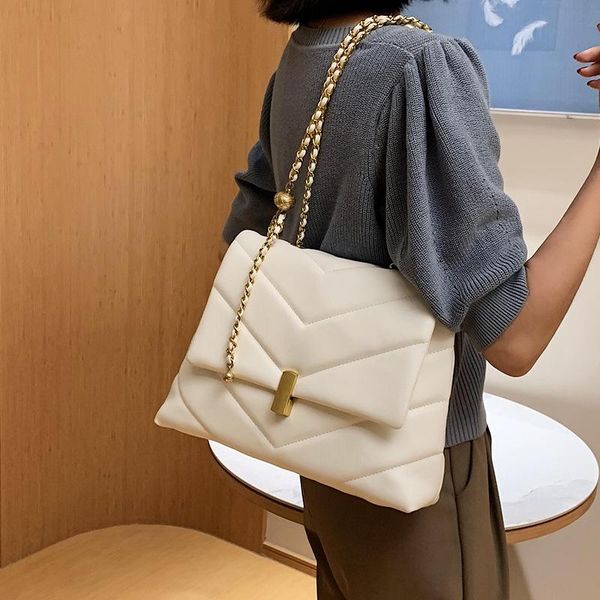 evening bags vintage chain designer pu leather crossbody for women 2021 winter women's trend handbags trending cross body bag
evening bags vintage chain designer pu leather crossbody for women 2021 winter women's trend handbags trending cross body bag