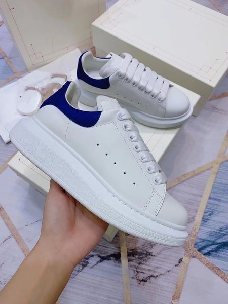 2021 designer casual shoes luxury women men leather lace up platform oversized sole sneakers white black shoelace rubber size35-45
2021 designer casual shoes luxury women men leather lace up platform oversized sole sneakers white black shoelace rubber size35-45