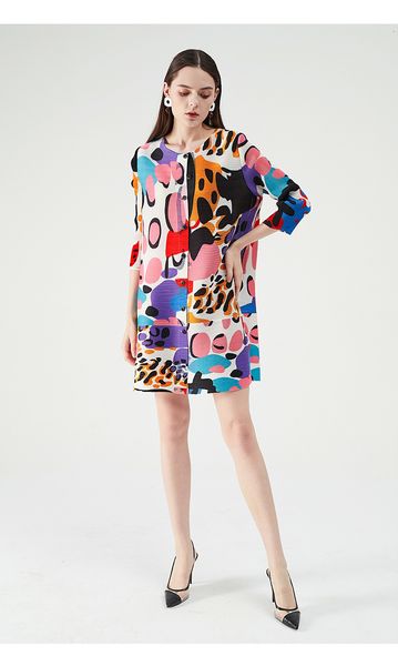 dress miyake fashion fold 7 minutes of sleeve leopard print single-breasted, Black;gray
dress miyake fashion fold 7 minutes of sleeve leopard print single-breasted, Black;gray
