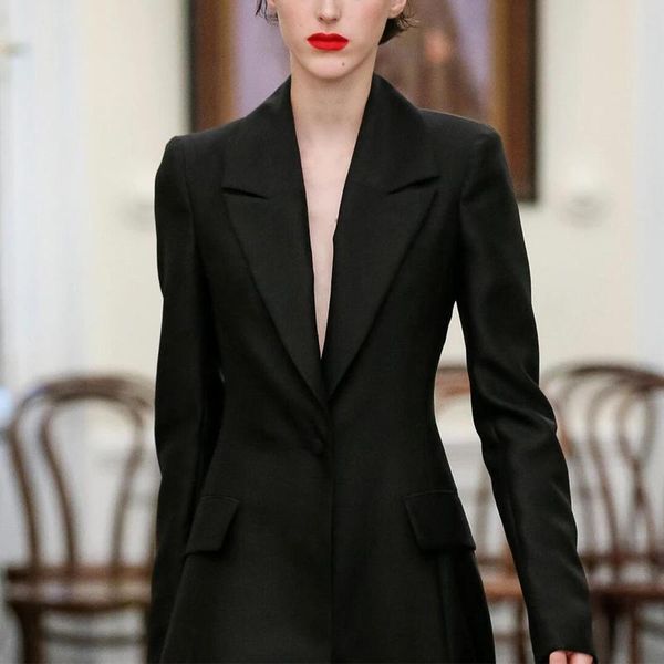women's trench coats gedivoen fashion designer autumn winter windbreaker women solid black turn down collar false pockets add long wind, Tan;black
women's trench coats gedivoen fashion designer autumn winter windbreaker women solid black turn down collar false pockets add long wind, Tan;black
