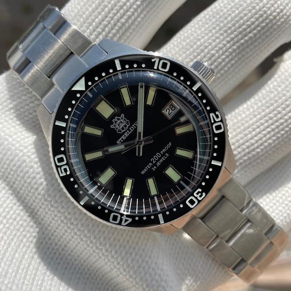 wristwatches sd1962 men's mechanical watch curved table mirror japan nh35 movement automatic steeldive design 200m waterproof dive wris, Slivery;brown
wristwatches sd1962 men's mechanical watch curved table mirror japan nh35 movement automatic steeldive design 200m waterproof dive wris, Slivery;brown