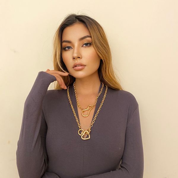 factory wholesale jewelry geometry metal love 8-button multi-layer female personality niche necklace n785 party gift
factory wholesale jewelry geometry metal love 8-button multi-layer female personality niche necklace n785 party gift