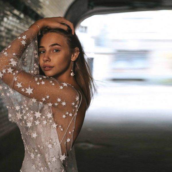 factorybvir perspective new backless star gilding flash evening wedding dress, White;black
factorybvir perspective new backless star gilding flash evening wedding dress, White;black