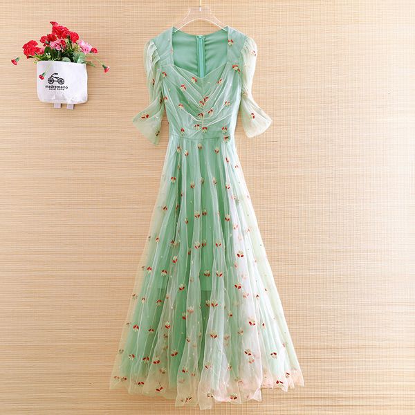dress high-end summer women dresses embroidery elegant lady slim a-line party embroidered mesh dress s-xl, Black;gray
dress high-end summer women dresses embroidery elegant lady slim a-line party embroidered mesh dress s-xl, Black;gray