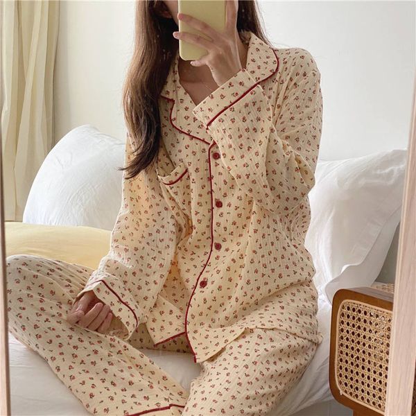 sleepwear cotton single breasted pajamas women floral autumn long sleeve cardigan gentle home clothes two piece suit, Black;red
sleepwear cotton single breasted pajamas women floral autumn long sleeve cardigan gentle home clothes two piece suit, Black;red