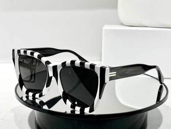 sunglasses women men summer 1000 style anti-ultraviolet retro plate plank frame fashion eyeglasses random box, White;black
sunglasses women men summer 1000 style anti-ultraviolet retro plate plank frame fashion eyeglasses random box, White;black