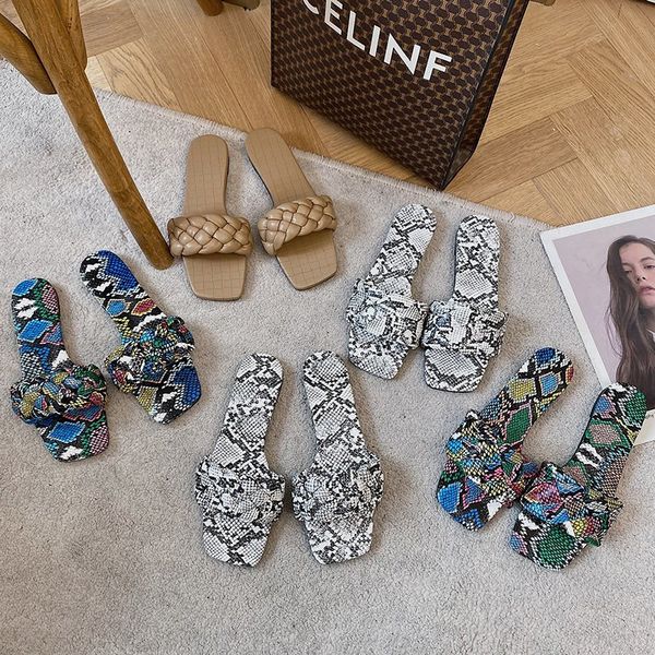 women weave slippers fashion serpentine home flat sandals ladies mules shoes brown 2021 summer open toe ladies flip flop mm, Black
women weave slippers fashion serpentine home flat sandals ladies mules shoes brown 2021 summer open toe ladies flip flop mm, Black