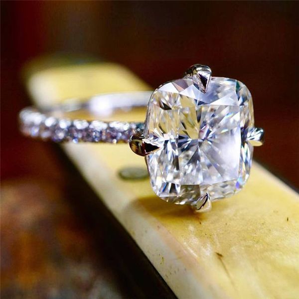 2021 fashion cushion cut cubic zirconia women wedding rings shiny proposal engagement ring for girlfriend jewelry, Slivery;golden
2021 fashion cushion cut cubic zirconia women wedding rings shiny proposal engagement ring for girlfriend jewelry, Slivery;golden