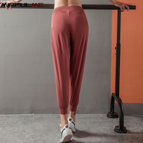 yoga outfits pants women elastic leggings sport female quick dry bloomers haren woman loose running trouser fitness gym pant harem, White;red
yoga outfits pants women elastic leggings sport female quick dry bloomers haren woman loose running trouser fitness gym pant harem, White;red