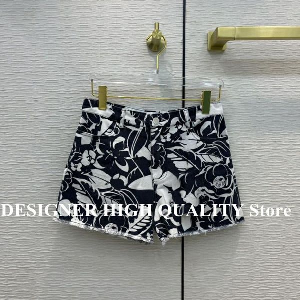 women's shorts 2021 summer streetwear graffiti print floral women zipper slim edging high-end quality casual, White;black
women's shorts 2021 summer streetwear graffiti print floral women zipper slim edging high-end quality casual, White;black