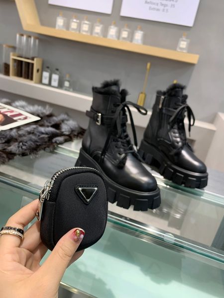 prad shoesprad new designer boots fur-in-one warm short boot military desert combat shoes calfskin zipper design women's detachable bag, Black
prad shoesprad new designer boots fur-in-one warm short boot military desert combat shoes calfskin zipper design women's detachable bag, Black