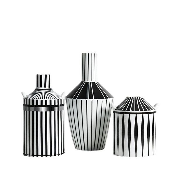 party favor modern classic black and white ceramic vase small caliber flower arrangement simple porcelain crafts living room decoration
party favor modern classic black and white ceramic vase small caliber flower arrangement simple porcelain crafts living room decoration
