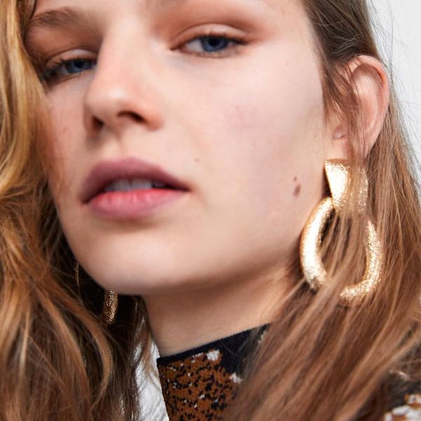 vodeshanliwen metal water drop dangle earrings for women charm wedding geometric statement jewelry & chandelier, Silver
vodeshanliwen metal water drop dangle earrings for women charm wedding geometric statement jewelry & chandelier, Silver