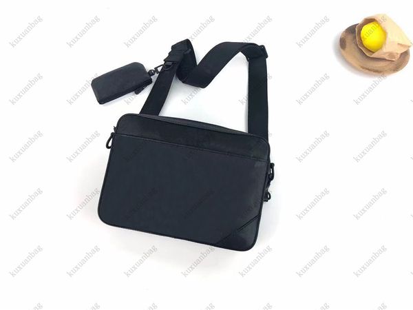 fashion men's messenger bag luxury designer bags leather classic two-piece set it is the first choice of daily collocation
fashion men's messenger bag luxury designer bags leather classic two-piece set it is the first choice of daily collocation